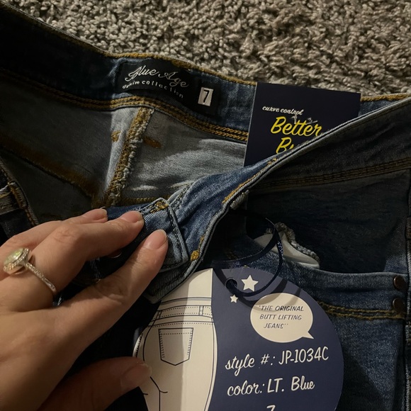 Trendy Distressed High Rise Jeans - Picture 2 of 2